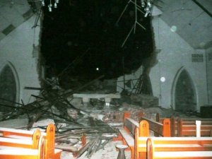 Gempa Padang Katedral 1